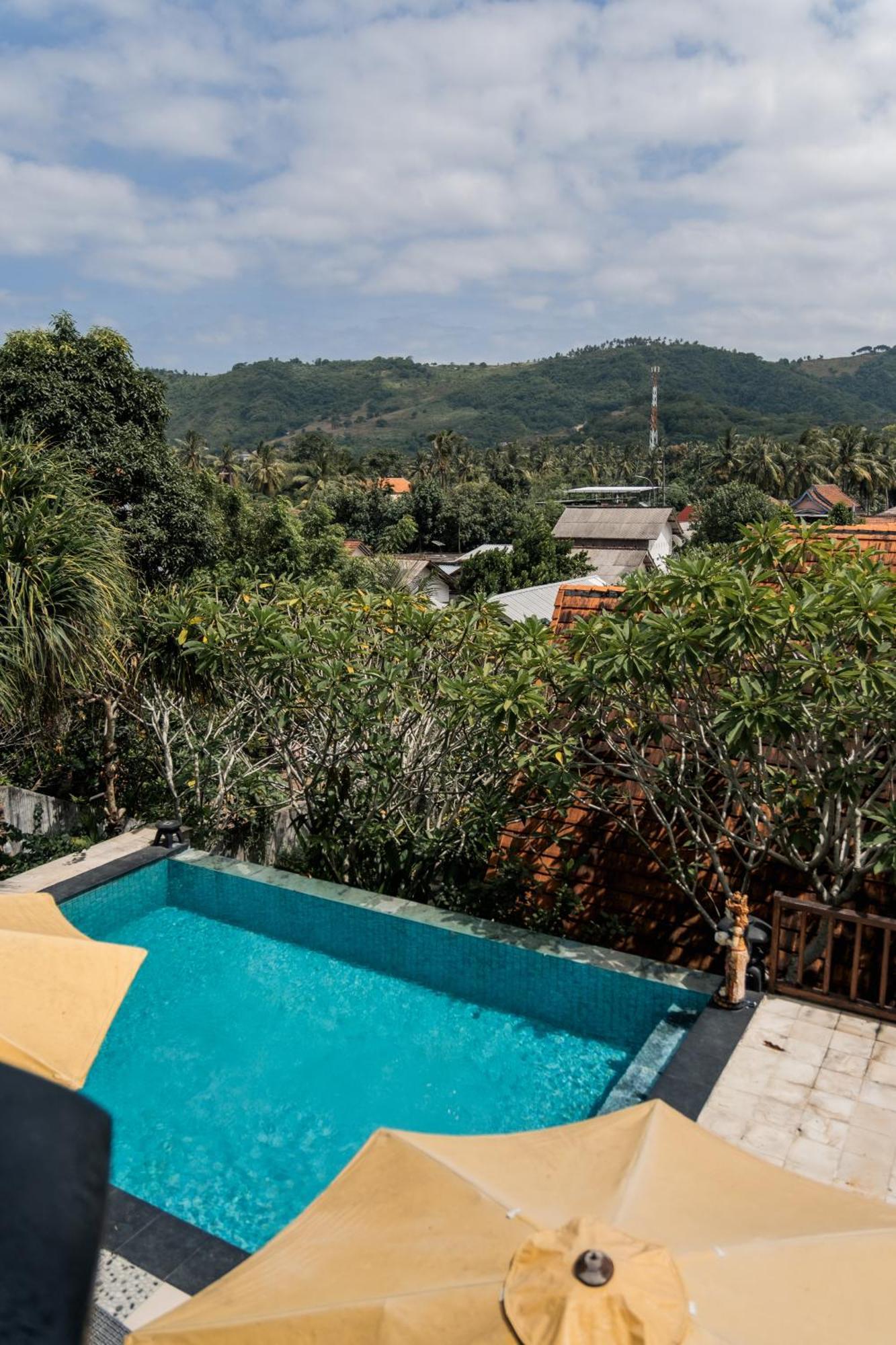 Yoki'S Bungalow Kuta  Buitenkant foto
